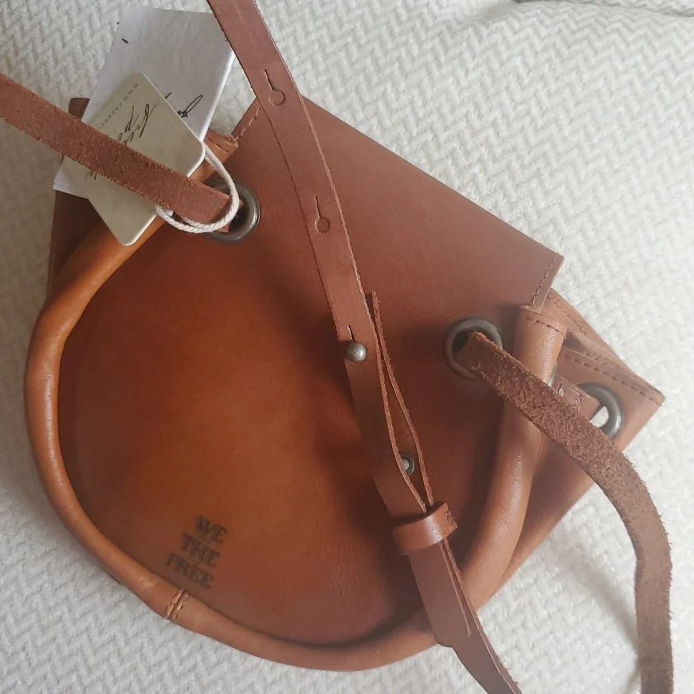 Free People We The Free Comeback Crossbody/Sap - Picture 12 of 16